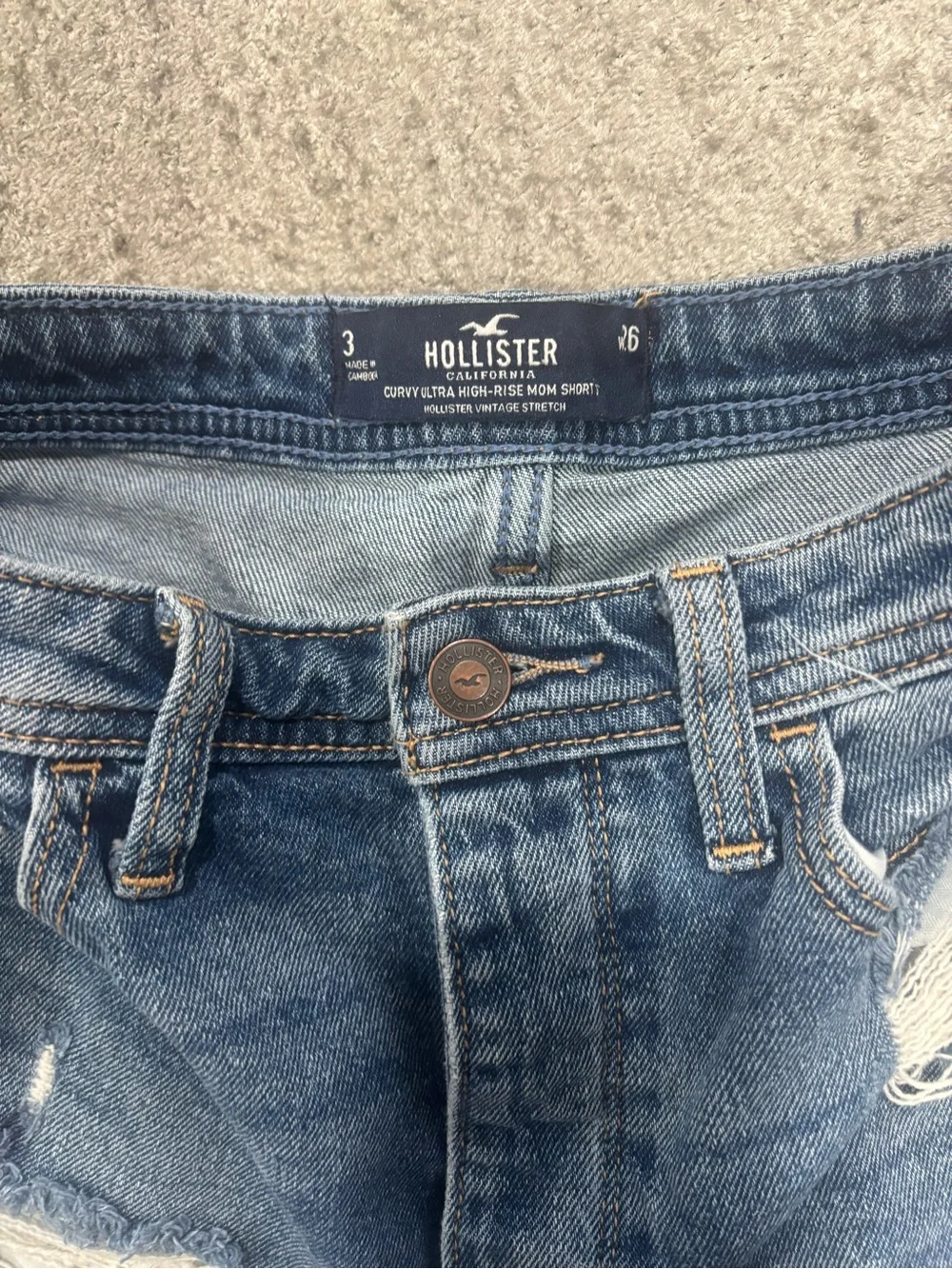 Hollister High-Rise Distressed Denim Shorts - Blue - Picture 5 of 5